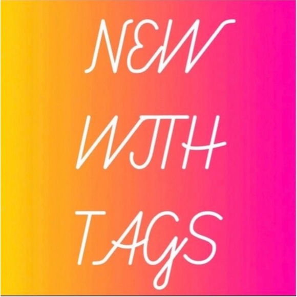 Forever 21 Size Medium Pink Long Sleeve Rib-Knit Curved Hem Top - NWT - Picture 4 of 4